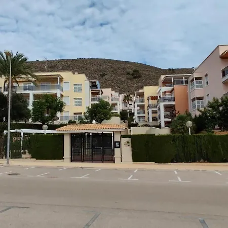Apto En Con Terraza, Piscina, Parking Y Wifi Gratis Apartment